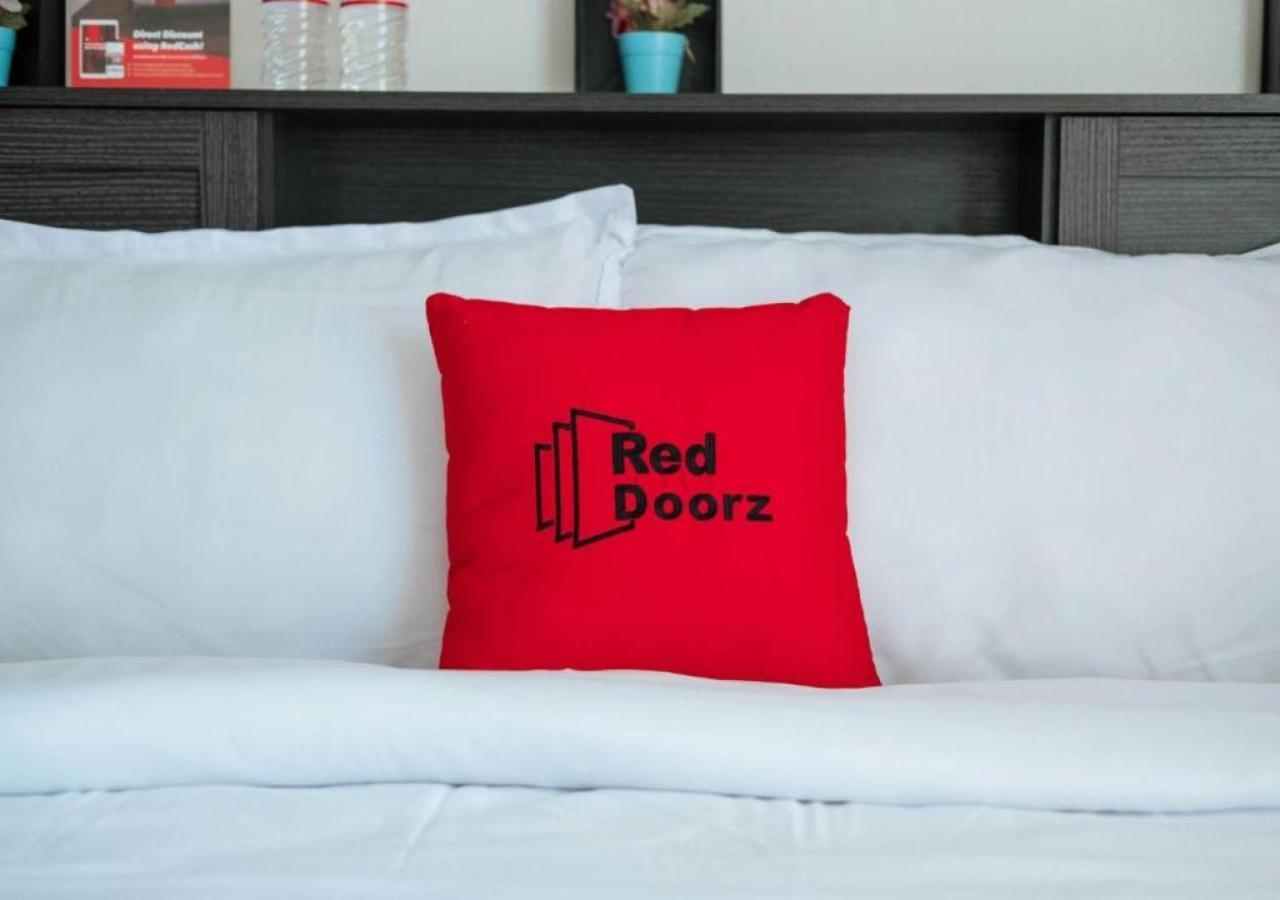 Reddoorz Plus Near Mango Avenue Cebu Εξωτερικό φωτογραφία